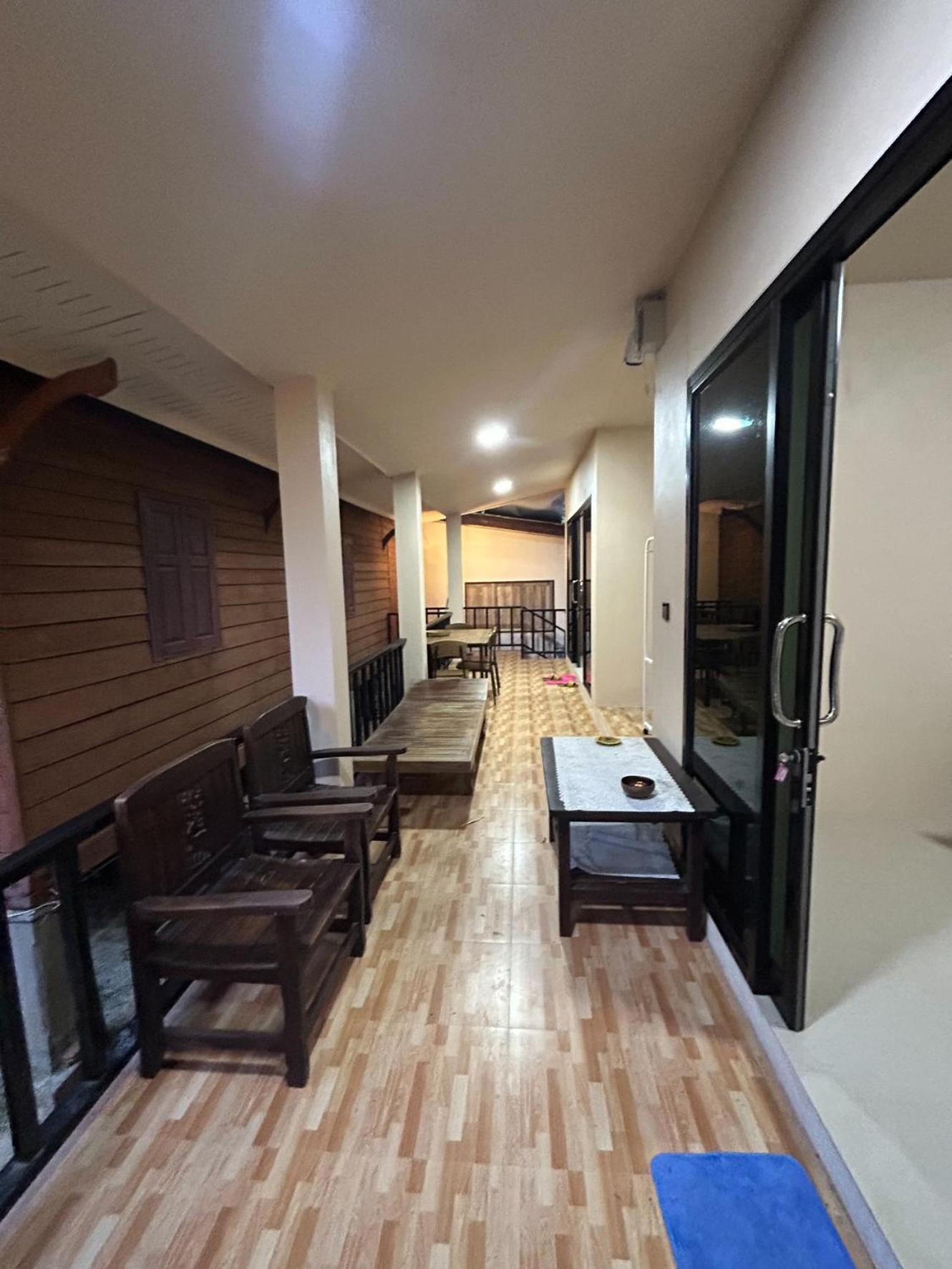 Jintana House Pousada